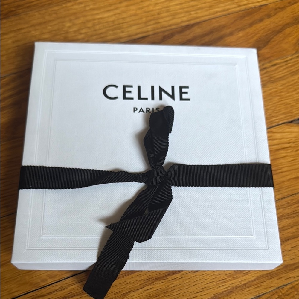 Celine puzzle - Picture 2 of 5